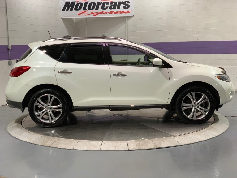 Used-2009-Nissan-Murano-LE