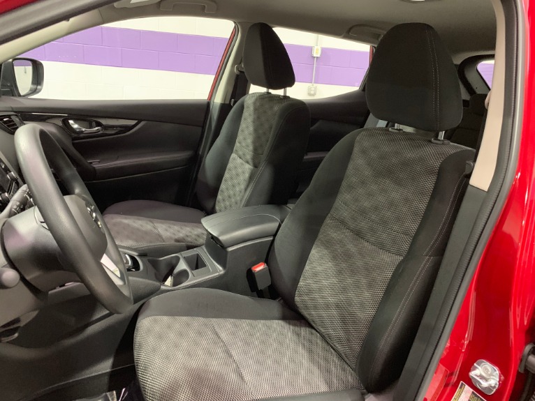 Used-2017-Nissan-Rogue-Sport-SV