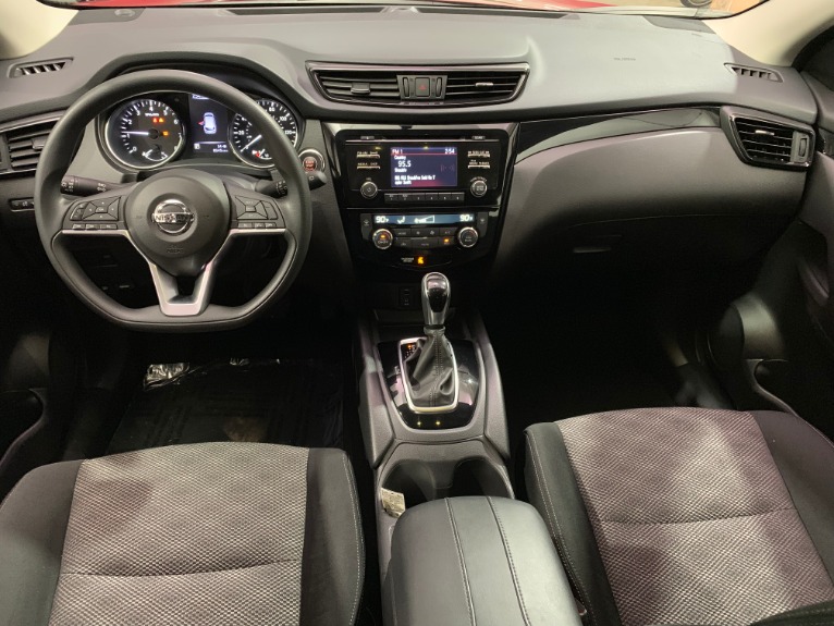 Used-2017-Nissan-Rogue-Sport-SV