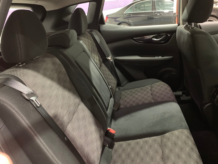 Used-2017-Nissan-Rogue-Sport-SV