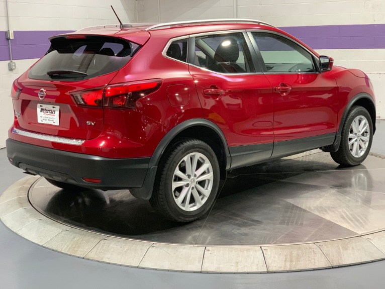 Used-2017-Nissan-Rogue-Sport-SV