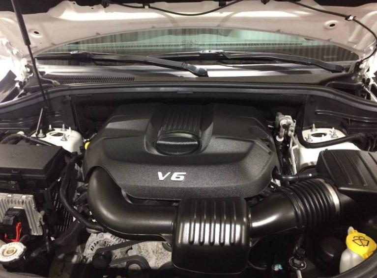Used-2014-Jeep-Grand-Cherokee-Limited-4x4-4dr-SUV