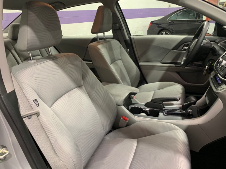 Used-2015-Honda-Accord-LX