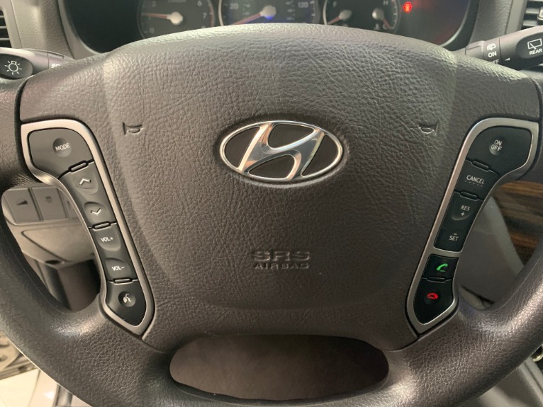 Used-2012-Hyundai-Santa-Fe-GLS