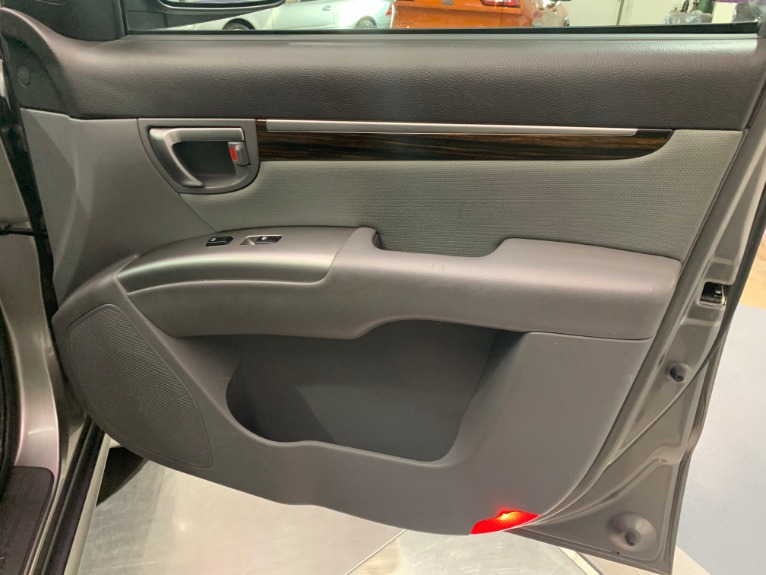 Used-2012-Hyundai-Santa-Fe-GLS