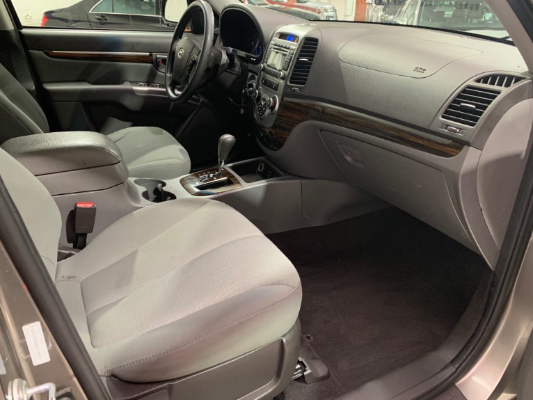 Used-2012-Hyundai-Santa-Fe-GLS