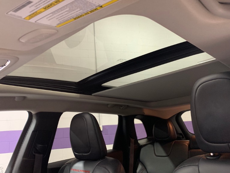 Used-2015-Jeep-Cherokee-Trailhawk