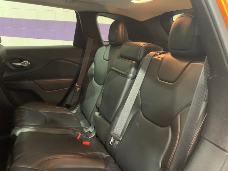 Used-2015-Jeep-Cherokee-Trailhawk