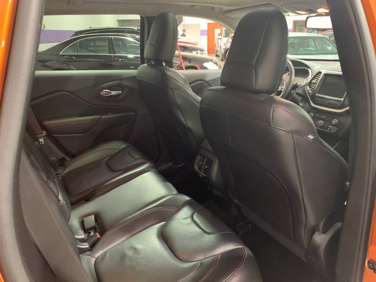 Used-2015-Jeep-Cherokee-Trailhawk