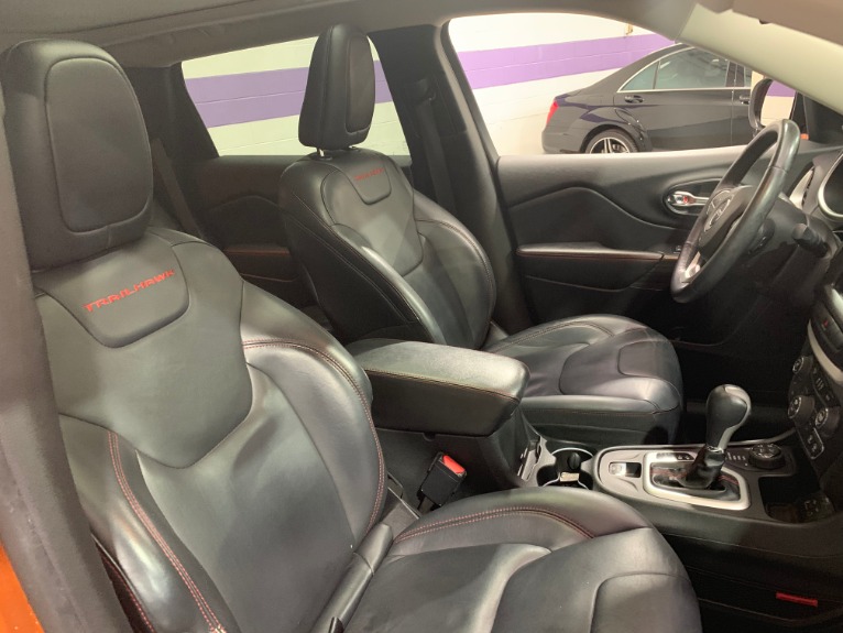 Used-2015-Jeep-Cherokee-Trailhawk