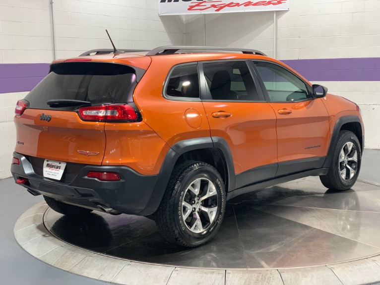 Used-2015-Jeep-Cherokee-Trailhawk