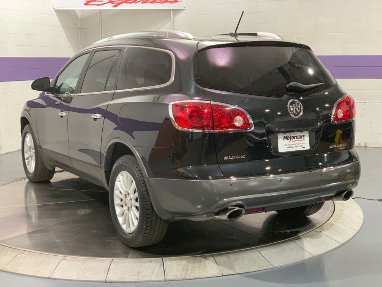 Used-2011-Buick-Enclave-CXL-1