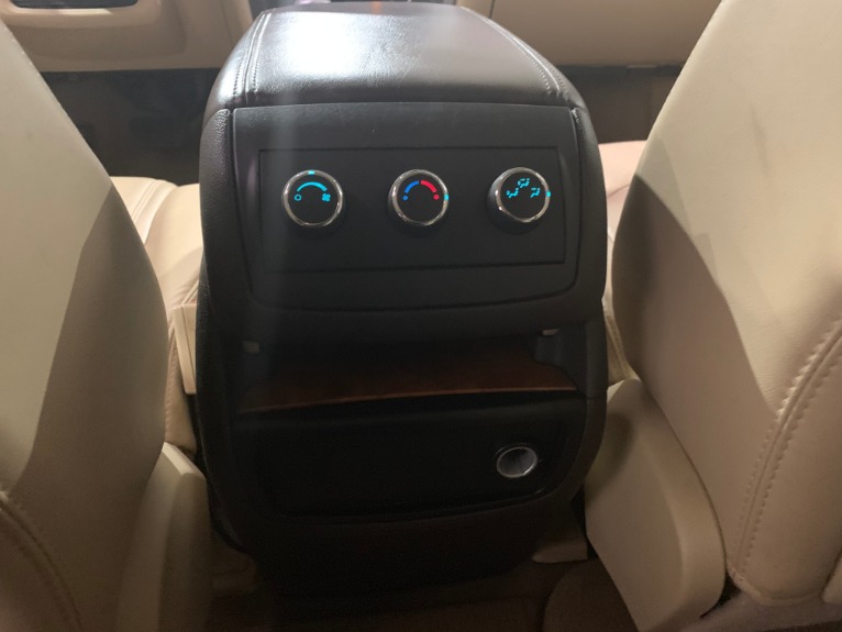 Used-2011-Buick-Enclave-CXL-1