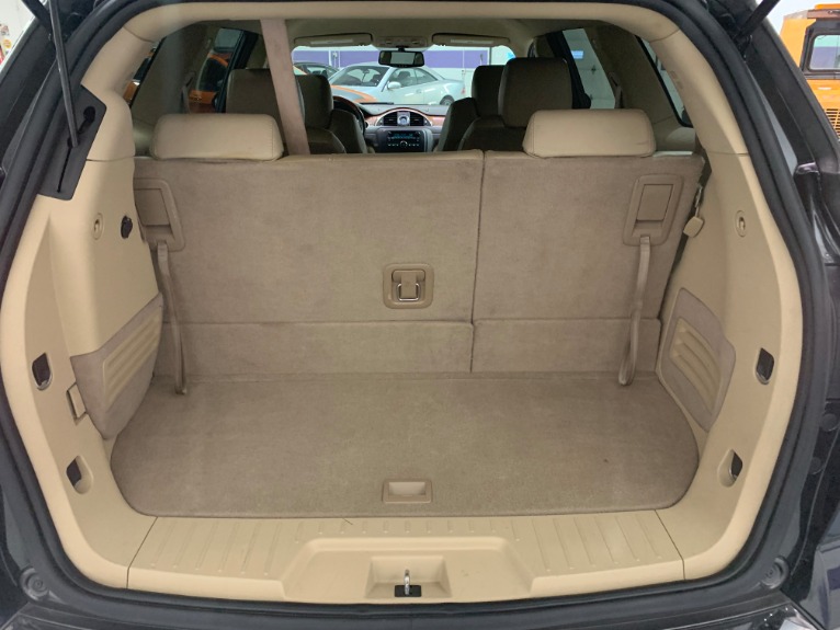 Used-2011-Buick-Enclave-CXL-1
