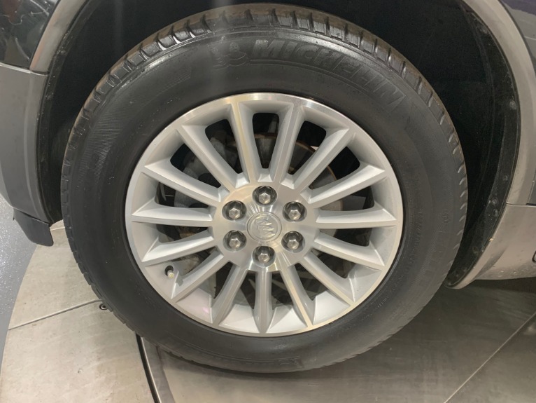 Used-2011-Buick-Enclave-CXL-1
