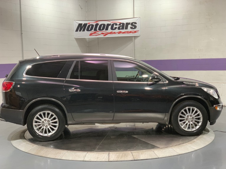 Used-2011-Buick-Enclave-CXL-1