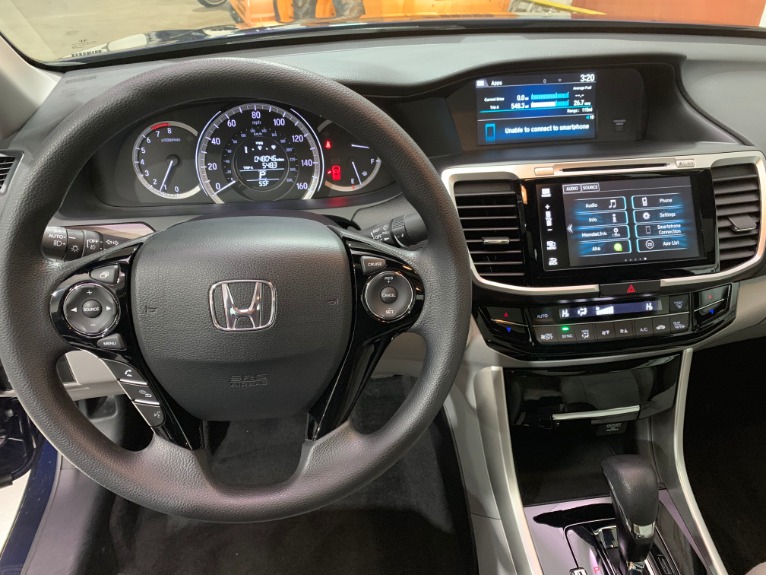 Used-2017-Honda-Accord-EX