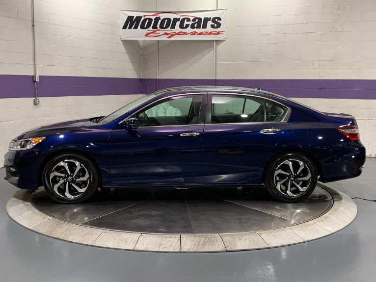 Used-2017-Honda-Accord-EX