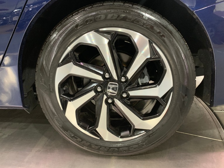 Used-2017-Honda-Accord-EX