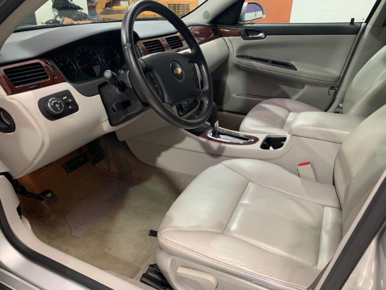 Used-2009-Chevrolet-Impala-LTZ