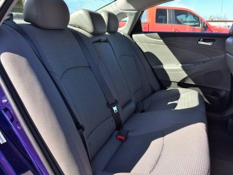 Used-2011-Hyundai-Sonata-SE-4dr-Sedan-6A