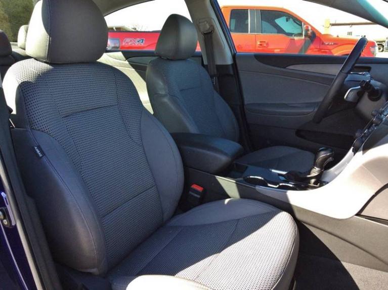 Used-2011-Hyundai-Sonata-SE-4dr-Sedan-6A