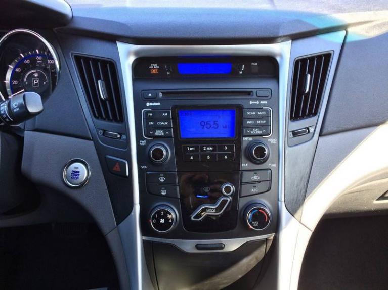 Used-2011-Hyundai-Sonata-SE-4dr-Sedan-6A