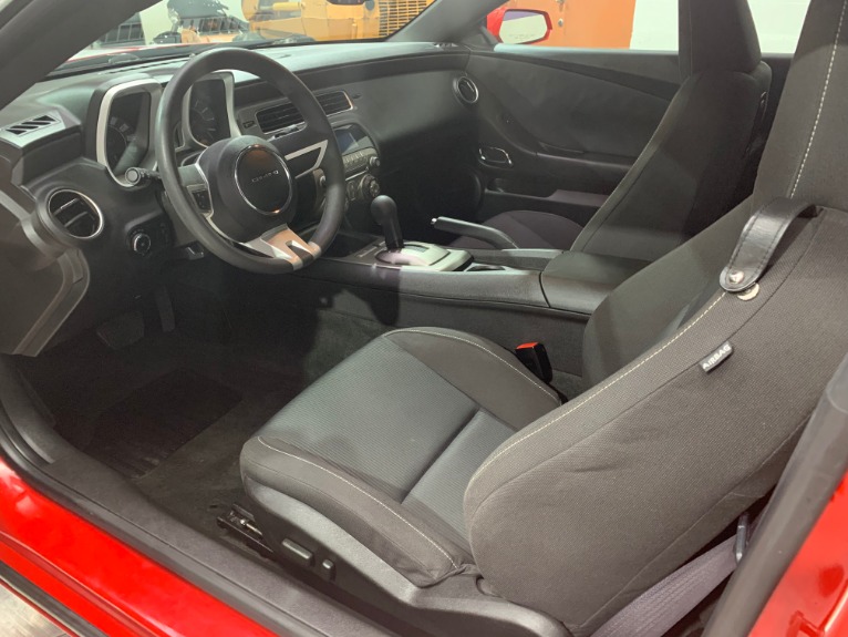 Used-2011-Chevrolet-Camaro-LT