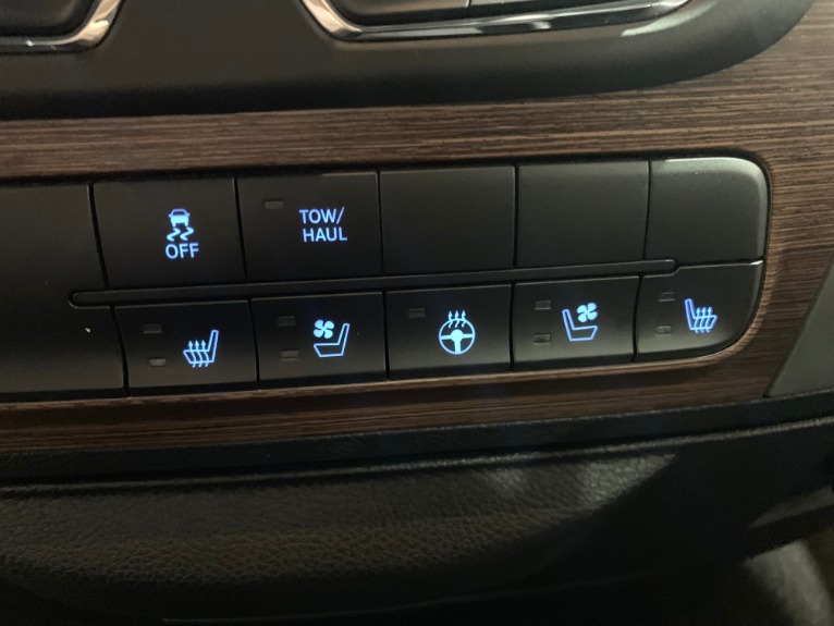 Used-2014-Ram-Ram-Pickup-1500-Laramie