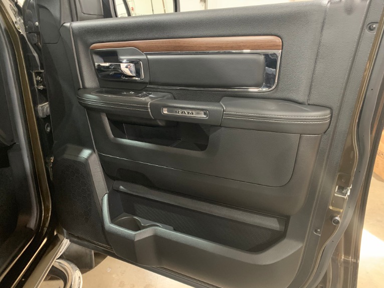 Used-2014-Ram-Ram-Pickup-1500-Laramie