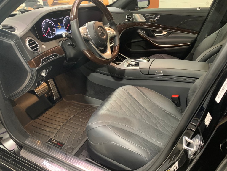 Used-2018-Mercedes-Benz-S-Class-S-560-4MATIC