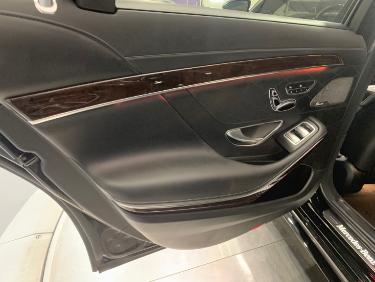 Used-2018-Mercedes-Benz-S-Class-S-560-4MATIC