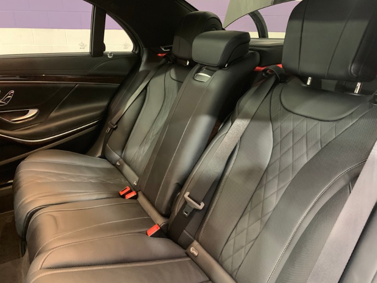 Used-2018-Mercedes-Benz-S-Class-S-560-4MATIC