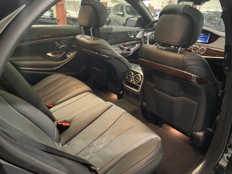 Used-2018-Mercedes-Benz-S-Class-S-560-4MATIC