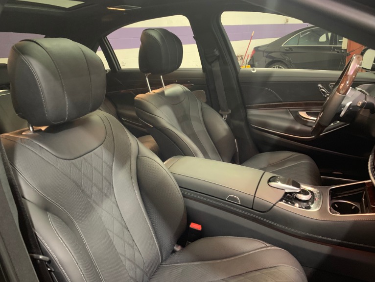 Used-2018-Mercedes-Benz-S-Class-S-560-4MATIC
