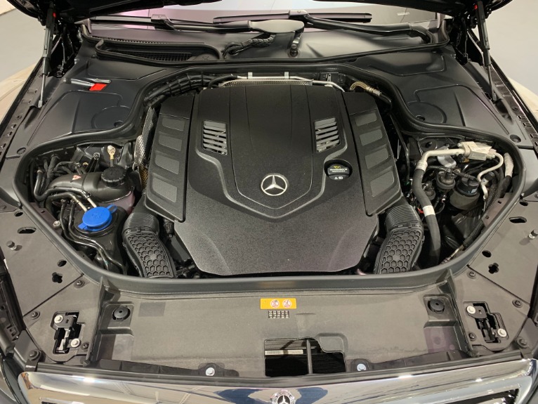 Used-2018-Mercedes-Benz-S-Class-S-560-4MATIC