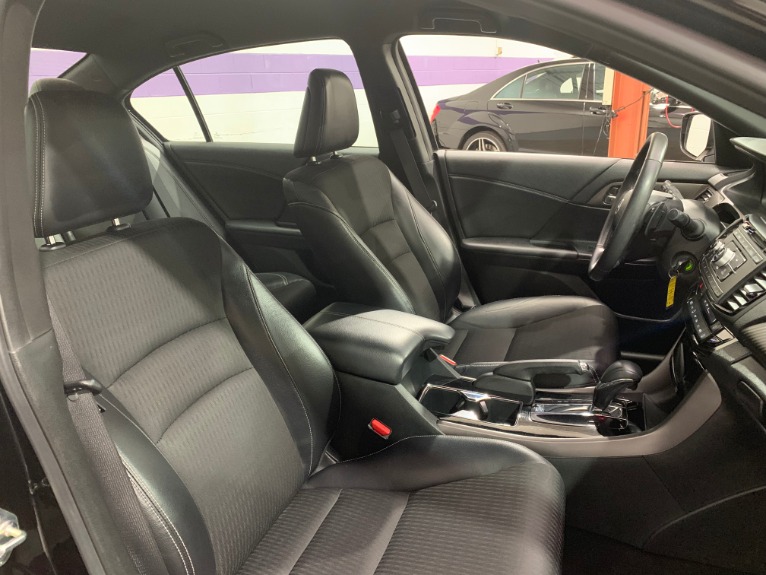 Used-2016-Honda-Accord-Sport