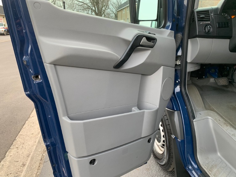 Used-2015-Mercedes-Benz-Sprinter-Cargo-Diesel-2500