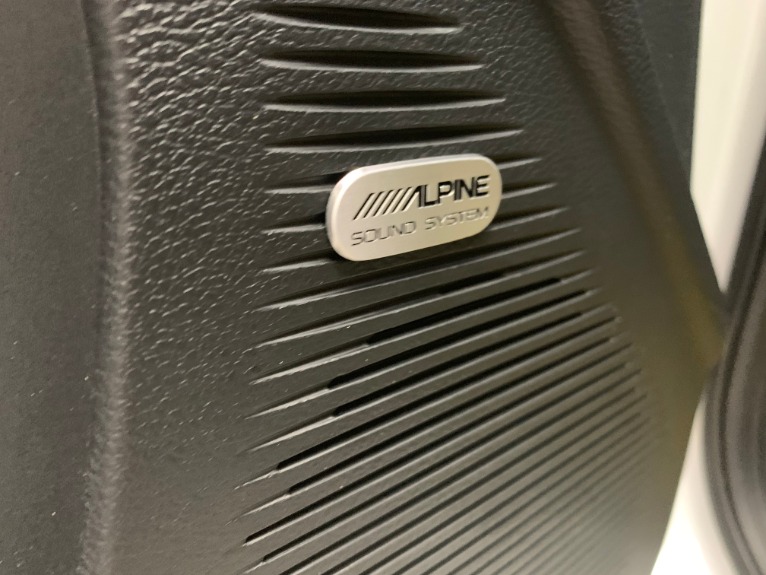Used-2015-Dodge-Challenger-R/T-Plus-Shaker