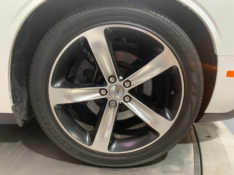 Used-2015-Dodge-Challenger-R/T-Plus-Shaker