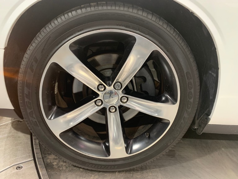 Used-2015-Dodge-Challenger-R/T-Plus-Shaker