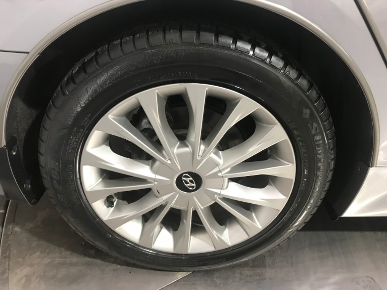 Used-2015-Hyundai-Sonata-Limited-FWD
