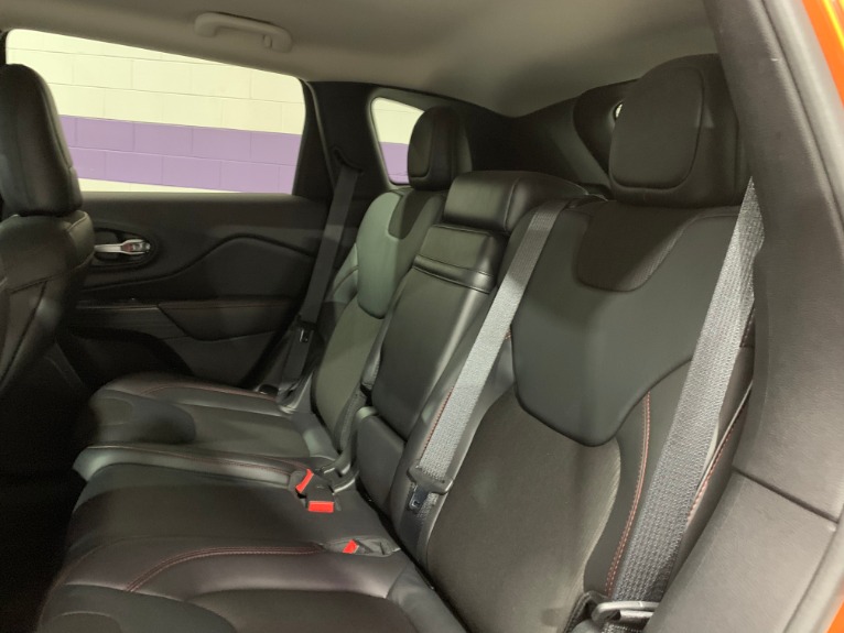 Used-2016-Jeep-Cherokee-Trailhawk