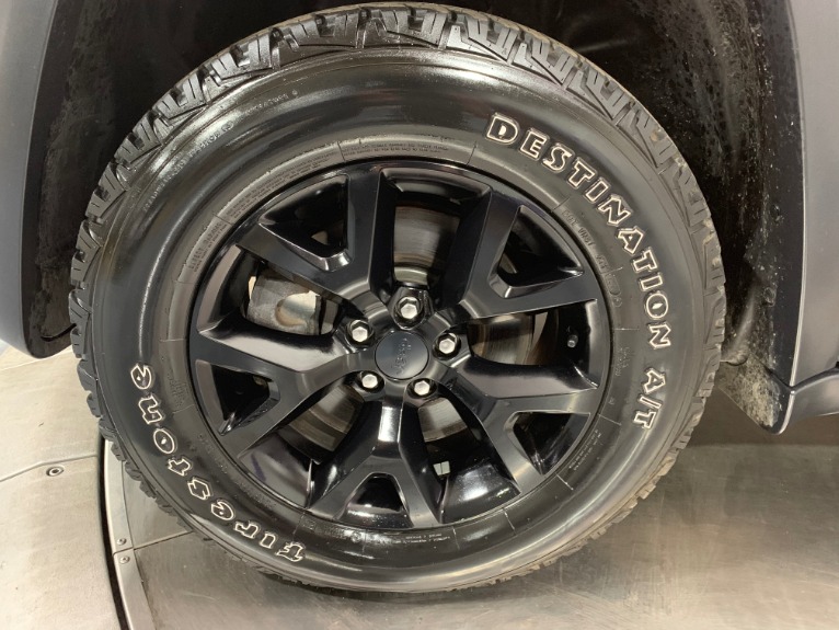Used-2016-Jeep-Cherokee-Trailhawk