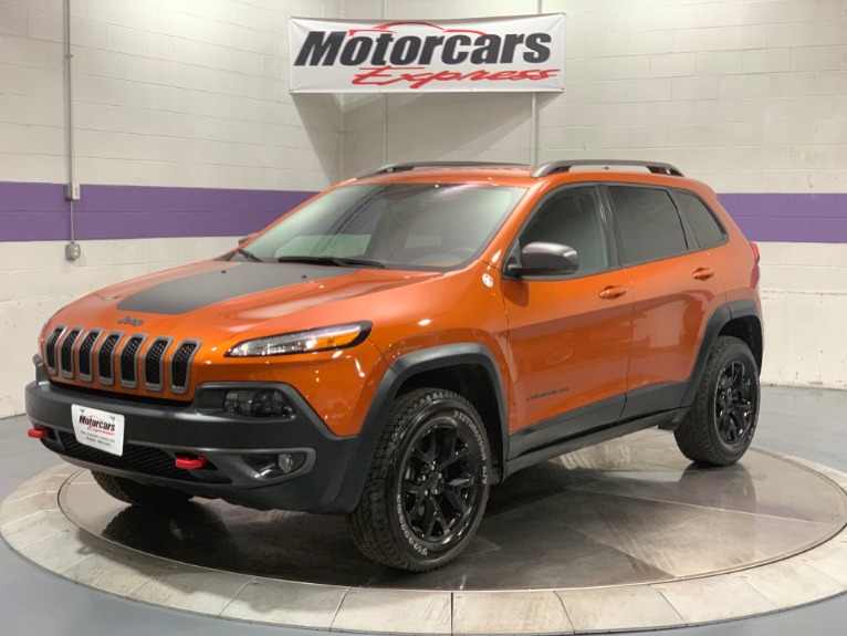 Used-2016-Jeep-Cherokee-Trailhawk
