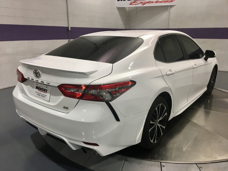 Used-2018-Toyota-Camry-SE-4dr-Sedan