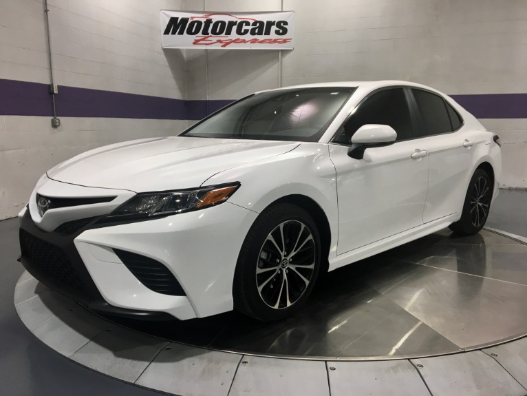 Used-2018-Toyota-Camry-SE-4dr-Sedan