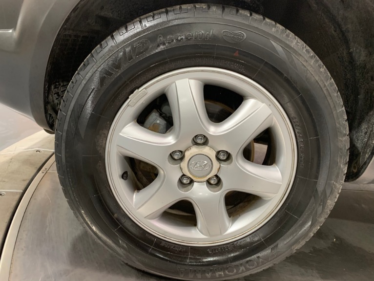Used-2005-Hyundai-Tucson-GLS