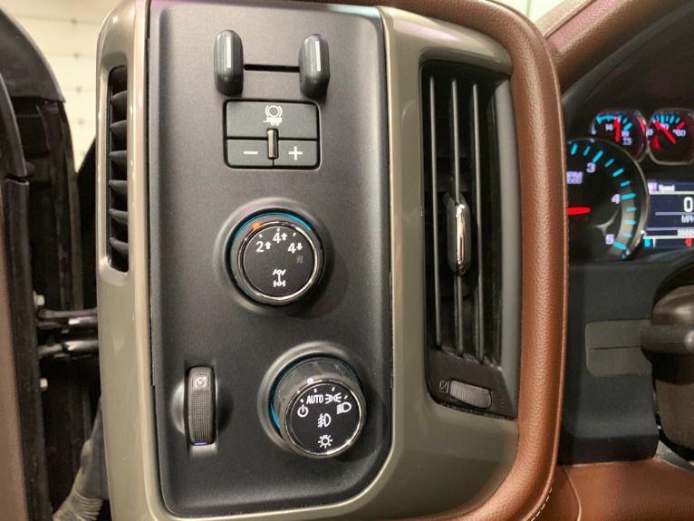 Used-2016-Chevrolet-Silverado-2500HD-Diesel-High-Country