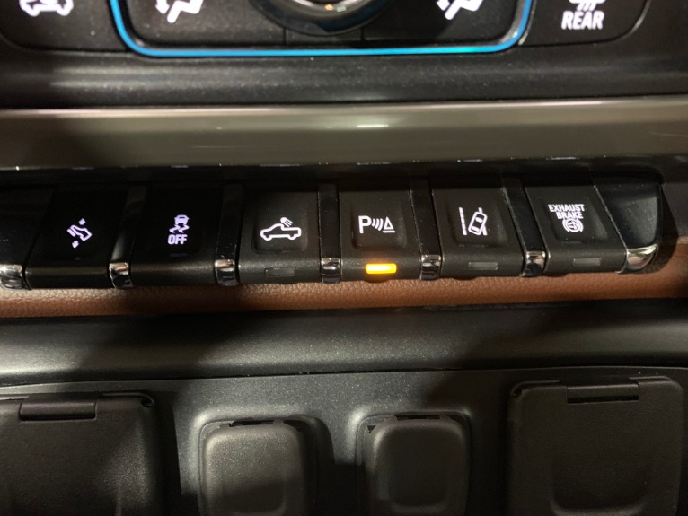 Used-2016-Chevrolet-Silverado-2500HD-Diesel-High-Country